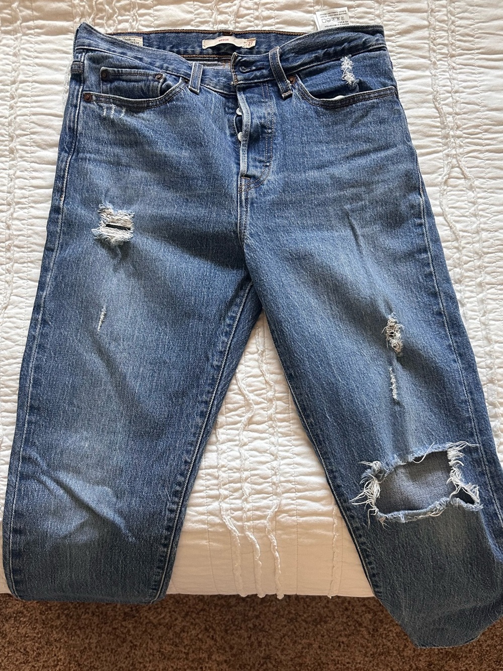 Levi's Distressed Blue Cropped Jeans